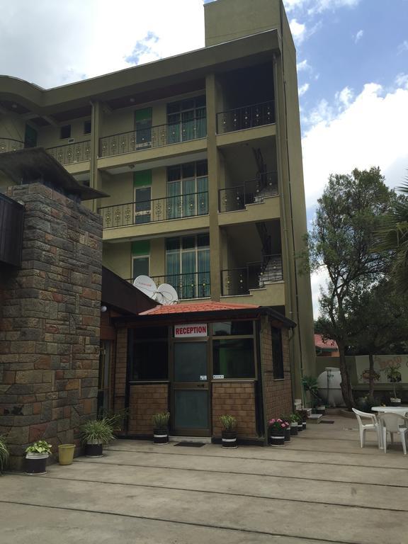 Bow Hotel B&B Addis Ababa Bagian luar foto